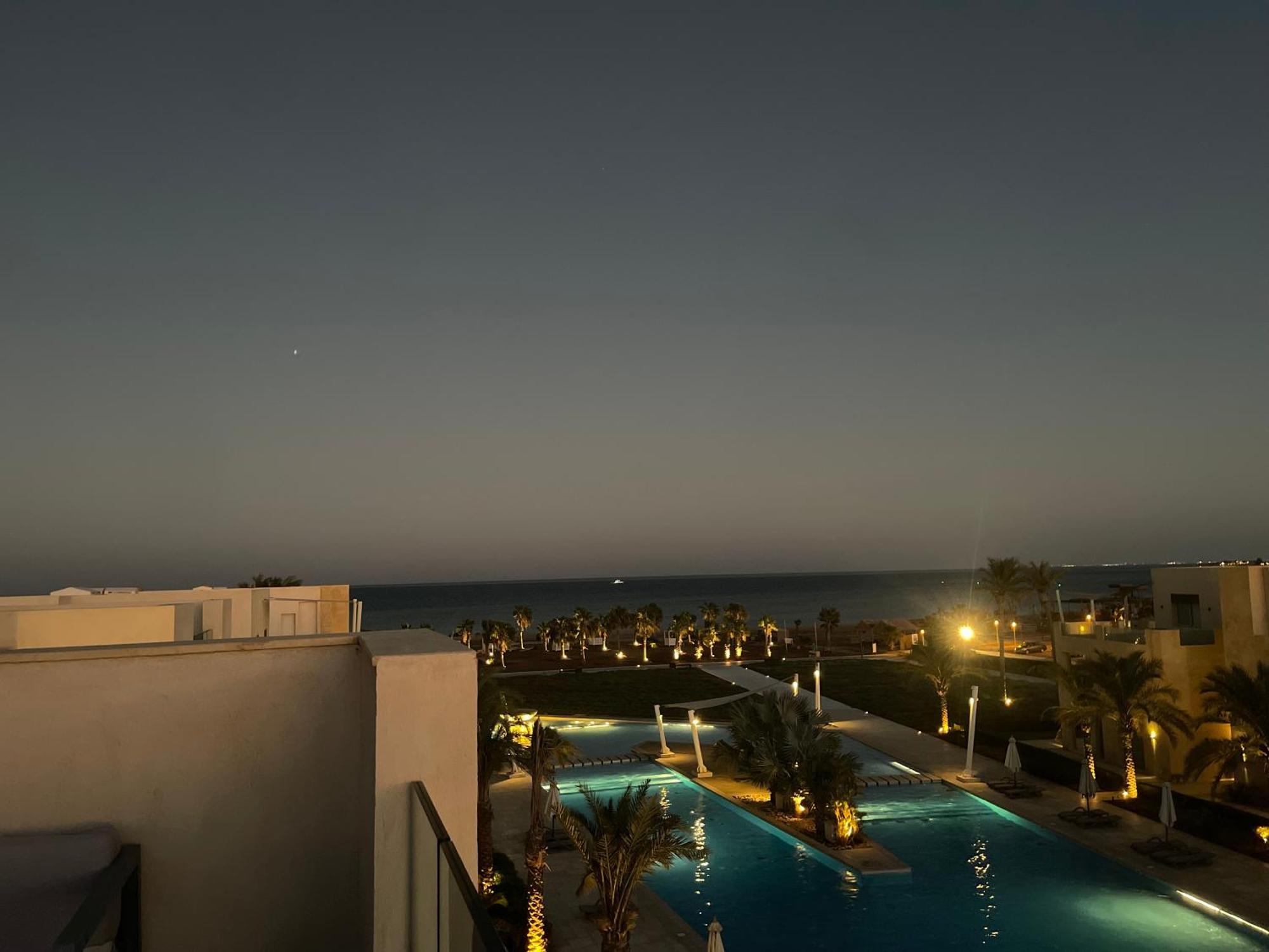 Ollystays Mangroovy Seaview 2Br Beach And Pool Free Access Hurghada Buitenkant foto
